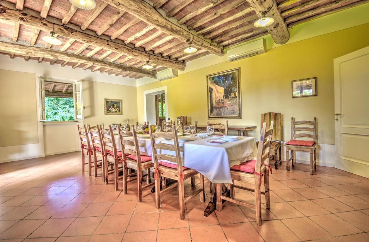 Lucca Cycling Holidays Il Tiglio ภายนอก รูปภาพ